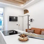 Tommy's Place - Center Апартаменты *
